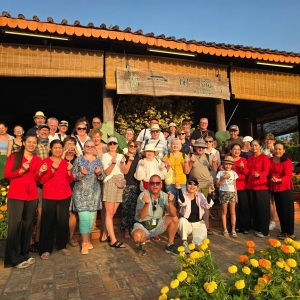 sang-mung-1-tet-ron-rang-sac-do-tai-homestay-ut-trinh