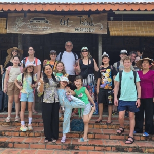 doan-khach-israel-dac-biet-ve-vn-tron-chien-tranh-cau-chuyen-cam-dong