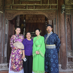 nha-ut-trinh-sap-len-phim-thvl