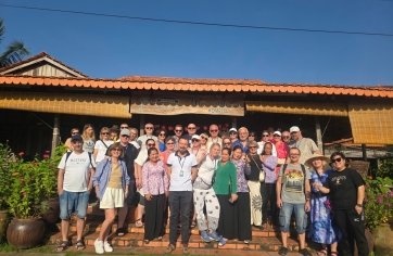 Khách Ba Lan về trải nghiệm Homestay Út Trinh