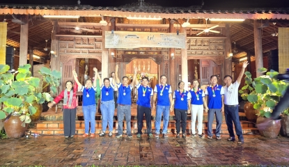 Mekong Travel - Út Trinh homestay hân hoan tổ chức 20 năm thành lập công ty