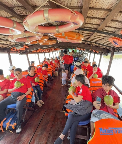 Tour 4D3N: Lênh đênh sông Hậu xuôi dòng sông Hậu từ An Giang đến cửa biển Định An