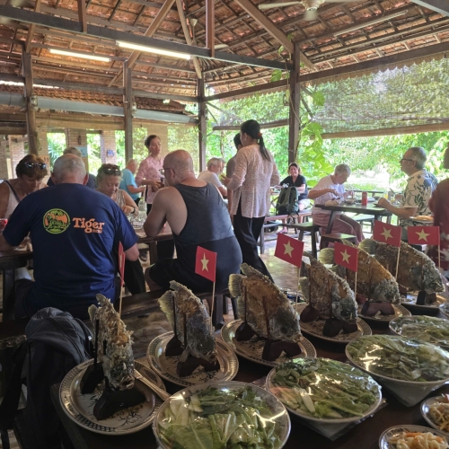 ẨM THỰC TẠI ÚT TRINH HOMESTAY
