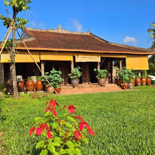 HOMESTAY ÚT QUỲNH